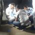 Alkollü sürücü trafikte ceza almamak için polislerin yanında kafasına sıktı Alkollü sürücü trafikte ceza almamak için polislerin yanında kafasına sıktı