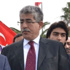 Polisler, Hidayet Karaca'yı basın mensuplarından gizledi Polisler, Hidayet Karaca'yı basın mensuplarından gizledi