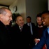 Eto'o Cumhurbaşkanı Erdoğan'a formasını hediye etti