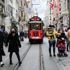 Covid-19 tedbirleri kapsamında İstiklal Caddesi'ne girişler sınırlandırıldı Covid-19 tedbirleri kapsamında İstiklal Caddesi'ne girişler sınırlandırıldı