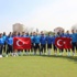 Kayseri Erciyesspor'da antremandan önce saygı duruşu Kayseri Erciyesspor'da antremandan önce saygı duruşu
