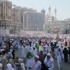 Hacı adayları Mescid-i Haram'dan ayrılmıyor