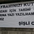 Şişli Camii'nin duvarında 1 Mayıs ricası