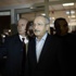 Kılıçdaroğlu Yaşar Kemal'i ziyaret etti Kılıçdaroğlu Yaşar Kemal'i ziyaret etti
