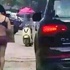 Eşini önce dövdü, sonra sokakta çıplak gezdirdi