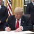 Trump tartışmalı projeyi imzaladı Trump tartışmalı projeyi imzaladı