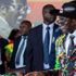 Dünyanın en yaşlı devlet başkanı Robert Mugabe muhaliflere meydan okudu: Ölmüyorum!