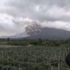 Sinabung Dağı'ndaki yanardağ patladı