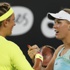 Azarenka seribaşı Wozniacki'yi eledi