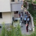 Kayan Otomobil Bahçeye Uçtu, Facia Ucuz Atlatıldı