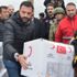 Tel Abyad'daki ihtiyaç sahiplerine insani yardım dağıtıldı Tel Abyad'daki ihtiyaç sahiplerine insani yardım dağıtıldı