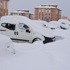 Kar yağışı hayatı durdurdu: Yollar kapalı, araçlar kara gömüldü