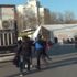 Taksim Meydanı'nda yumruk yumruğa kavga kamerada Taksim Meydanı'nda yumruk yumruğa kavga kamerada