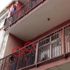 Belediye binayı mühürledi, işçiler içeride kaldı
