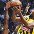 Fenerbahçe Ülker Euroleague maçında deplasmanda Armani'yi devirid