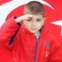 5 yaşındaki Mustafa şehitler için asker selamı verip, İstiklal Marşı okudu 5 yaşındaki Mustafa şehitler için asker selamı verip, İstiklal Marşı okudu