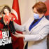 Üretici kadınlardan Meral Akşener’i şaşırtan hediye Üretici kadınlardan Meral Akşener’i şaşırtan hediye