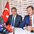 Hamza Hamzaoğlu sözleşmeyi imzaladı Hamza Hamzaoğlu sözleşmeyi imzaladı