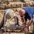 Golan Tepeleri'nde bulundu. 1700 yıllık taşta Suriye köyü çıktı