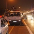 Köprüdeki intihar girişimi trafiği etkiliyor