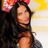 Adriana Lima'nın reklam ücreti Beren Saat'ten ucuz