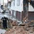 Gaziantep'teki hasar gören binalar yıkıldı Gaziantep'teki hasar gören binalar yıkıldı