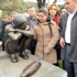 Oğlunun heykelini görünce…