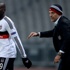 Demba Ba'dan taraftara sitem Demba Ba'dan taraftara sitem