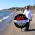 Minik Aylan'ın Can Verdiği Yere Çelenk Bırakıldı