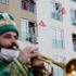 İzmir'de karantina süresi dolan vatandaşlar mehter ile uğurlandı İzmir'de karantina süresi dolan vatandaşlar mehter ile uğurlandı