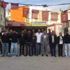 Fotoğraftaki 5 kişiye 15 bin TL ceza kesildi, 12 kişi aranıyor Fotoğraftaki 5 kişiye 15 bin TL ceza kesildi, 12 kişi aranıyor