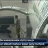 Uçağın kargosunda kilitli kaldı