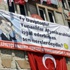 Başbakan Davutoğlu'na pankartlı mesaj Başbakan Davutoğlu'na pankartlı mesaj