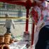 Çocuklarını okutmak için simit satıyor Çocuklarını okutmak için simit satıyor