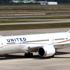 UA'nın B787-800 Dreamliner'ı acil indi