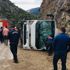 Antalya'da yolcu otobüsü devrildi: 3 kişi hayatını kaybetti Antalya'da yolcu otobüsü devrildi: 3 kişi hayatını kaybetti