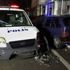 Dur ihtarına uymadı! Polis aracına çarptı