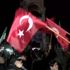 İdlib liler ellerinde türk bayraklarıyla sokağa döküldü