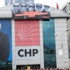 CHP İstanbul İl Binası'ndaki pankarta polis müdahalesi CHP İstanbul İl Binası'ndaki pankarta polis müdahalesi