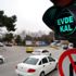 Balıkesir de trafik levhalarıyla "Evde kal" uyarısı Balıkesir de trafik levhalarıyla "Evde kal" uyarısı