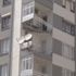 Kocaeli'de balkon çöktü: 1 yaralı Kocaeli'de balkon çöktü: 1 yaralı