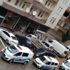 Koronaya yakalan kadın intihara teşebbüs etti, polis önledi Koronaya yakalan kadın intihara teşebbüs etti, polis önledi
