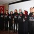 Meslektaşlarından tehdit edilen Seçil öğretmene büyük ... Meslektaşlarından tehdit edilen Seçil öğretmene büyük ...