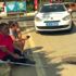 Engelli sürücü ve ailesi kırmızı ışıkta ölümden döndü Engelli sürücü ve ailesi kırmızı ışıkta ölümden döndü