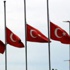 Türkiye'de milli yas! Bayraklar yarıya indi Türkiye'de milli yas! Bayraklar yarıya indi