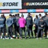 Albayrak ile Sneijder şakalaştı Albayrak ile Sneijder şakalaştı