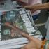 Hong Kong polisi, Apple Daily gazetecisini tutukladı Hong Kong polisi, Apple Daily gazetecisini tutukladı