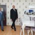 Aliyev'den gazetecilere ev jesti Aliyev'den gazetecilere ev jesti