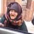 Suriyeli yaşlı kadın IŞİD'e kafa tuttu Suriyeli yaşlı kadın IŞİD'e kafa tuttu