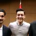Mesut Özil: Ne olursa olsun yine de o fotoğrafı çektirirdim